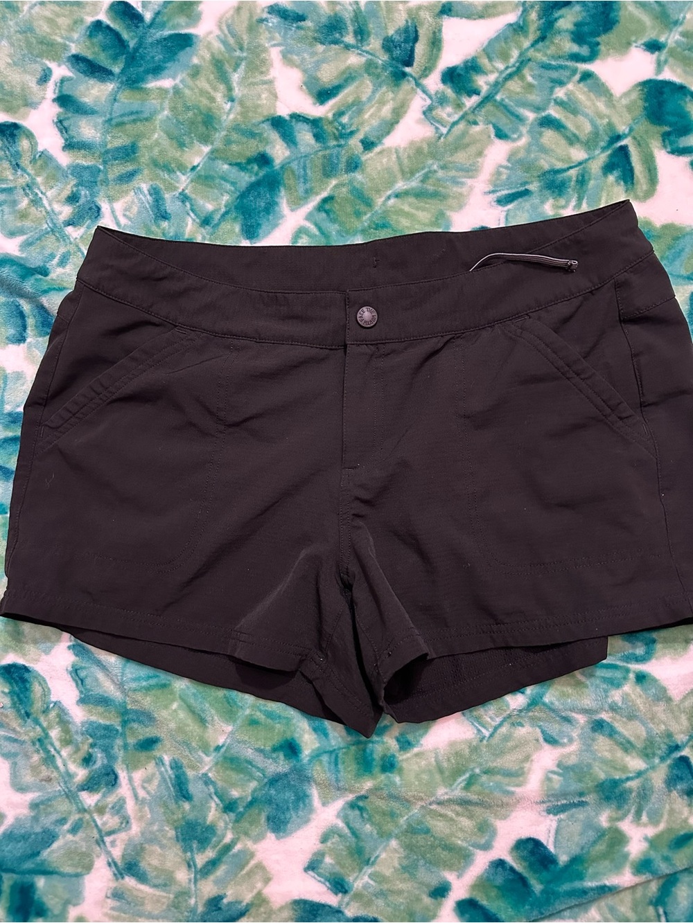 The North Face Shorts,16